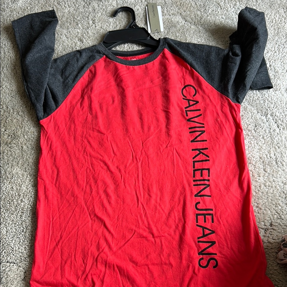 Calvin Klein Kids Red and Gray Raglan Shirt. Size L 14/16